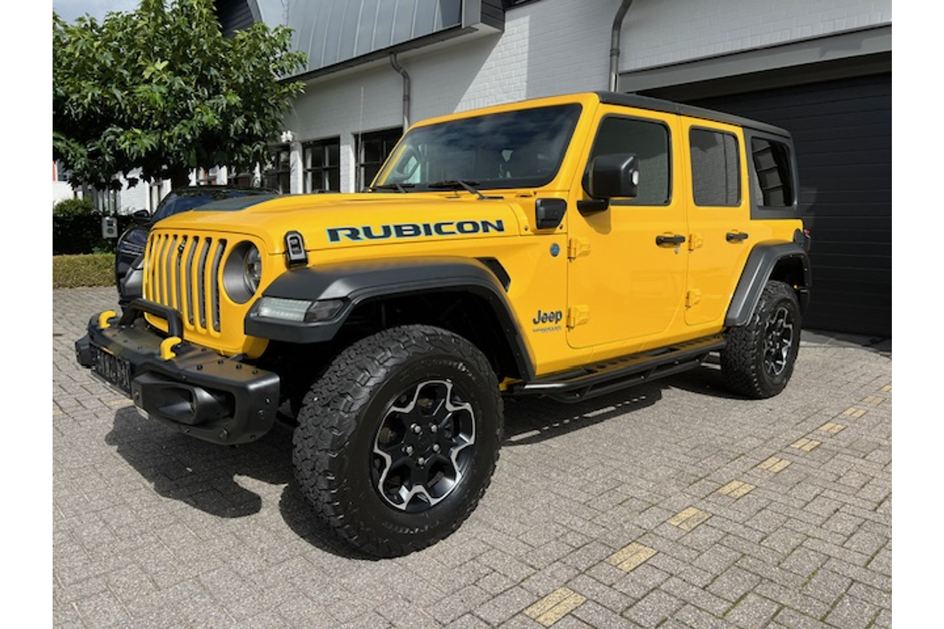 47600563-0.jpg